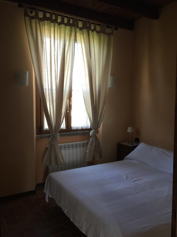 Vila Cascina Battivacco Milán Pokoj fotografie